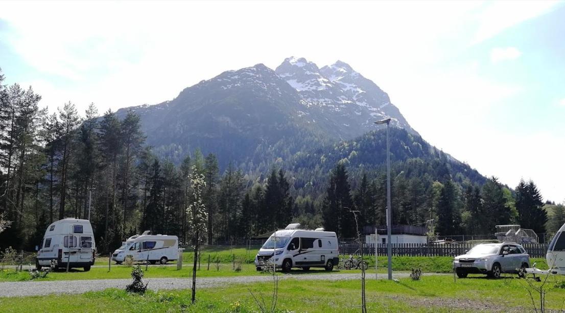 Camping Lechtal Vorderhornbach Екстериор снимка