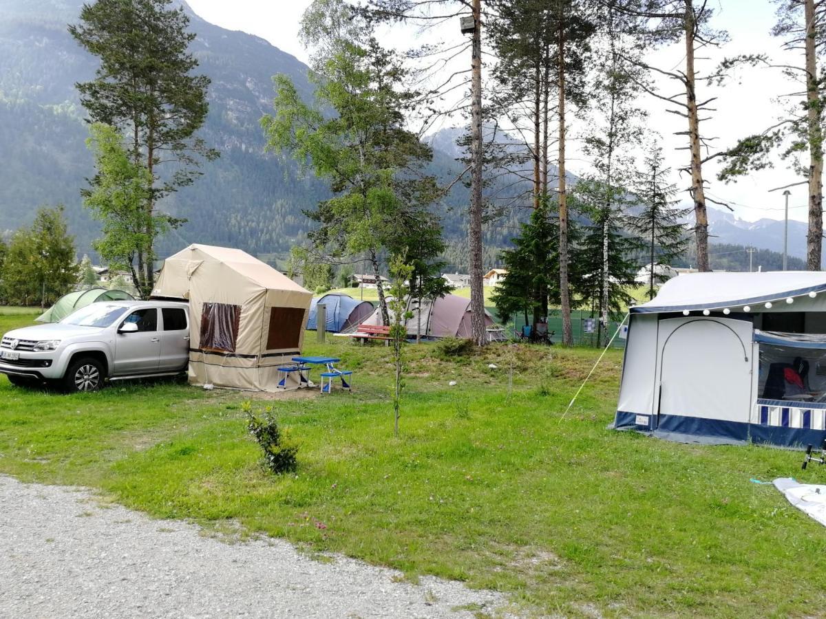 Camping Lechtal Vorderhornbach Екстериор снимка